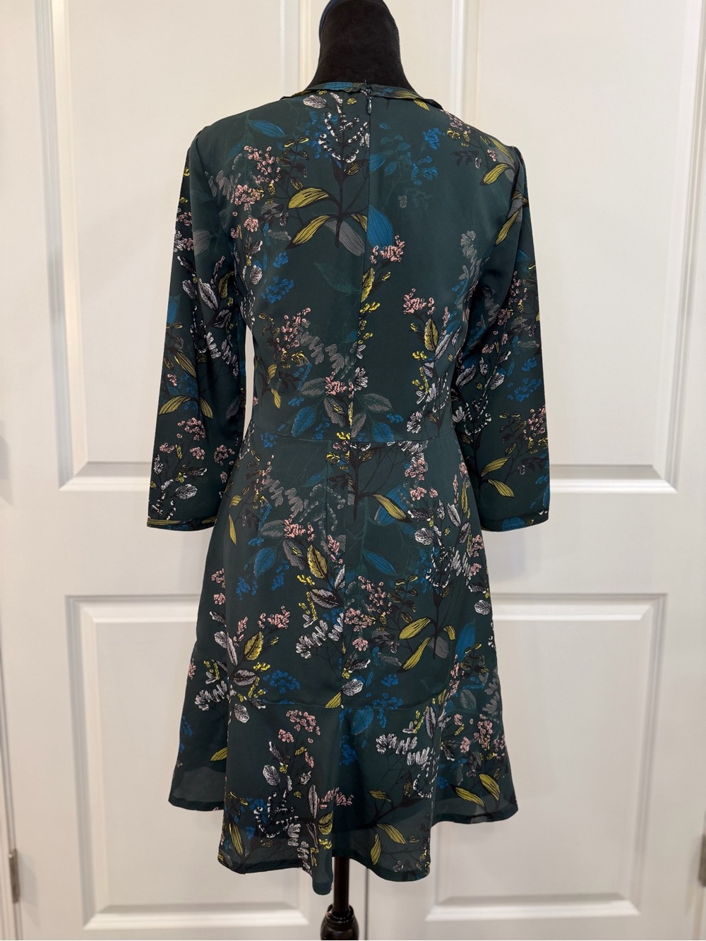 Banana Republic Teal Floral Ruffle-Hem Mini Dress Size 2 - Picture 5 of 13